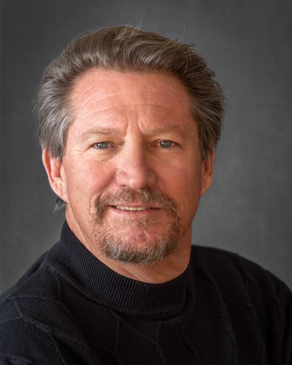 John Cummings ’85 Santa Clara Magazine