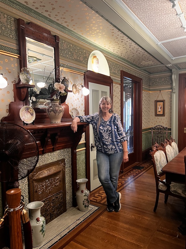 Janan In North Dining Room