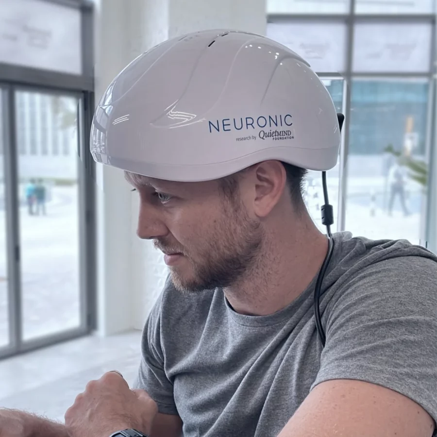 Neuronicneuradiant1070photobiomodulationdevice Oncustomer.jpg